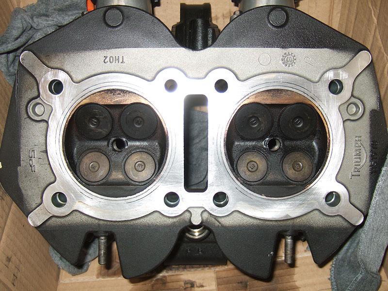 08 EFI Bonnie Kopf Original Brennraum
