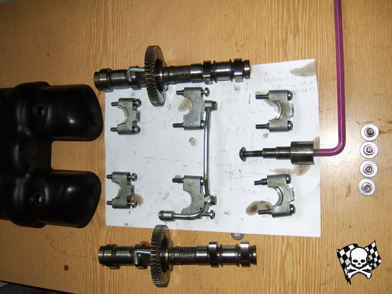 790er Bonneville E & A Nockenwellen