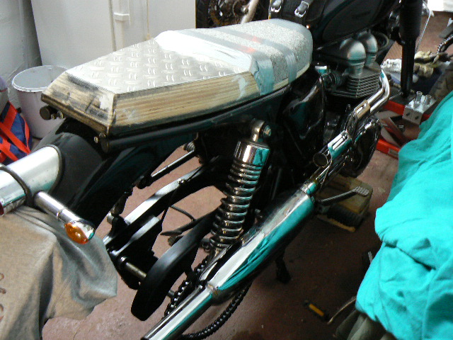 Scrambler halber Auspuff