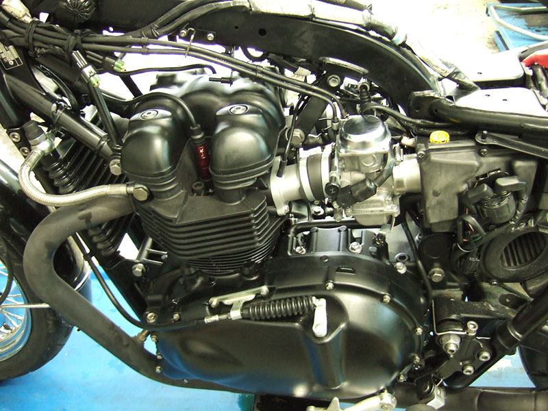 08 EFI Bonnie Motor Zusammenbau