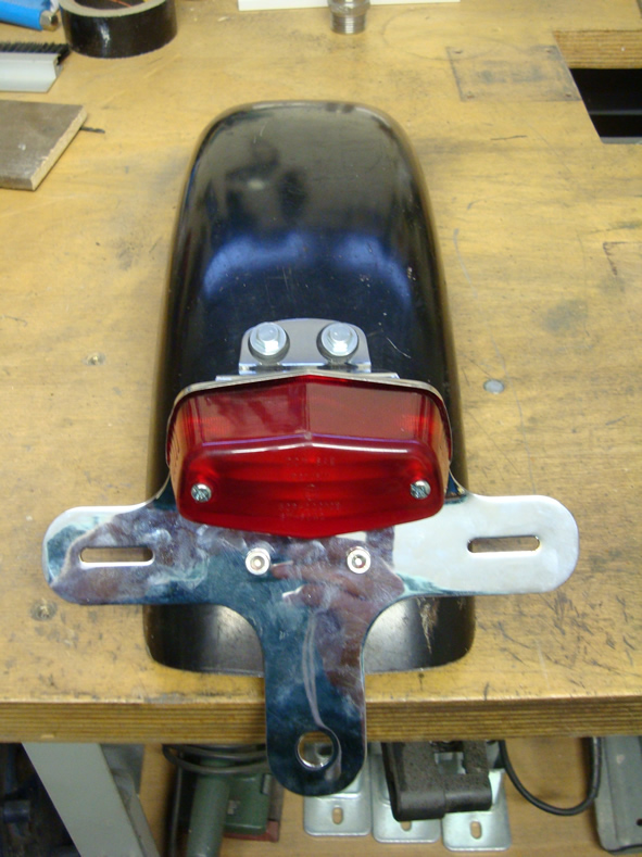 Neuer Heckfender mit neuem Rücklicht (hinten)