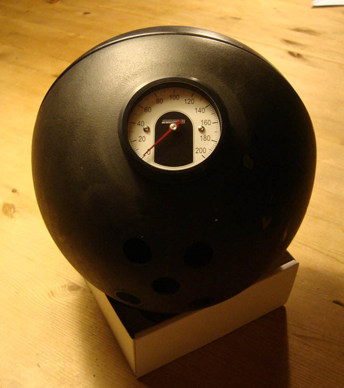 Motoscope Tiny in Scheinwerfertopf 2