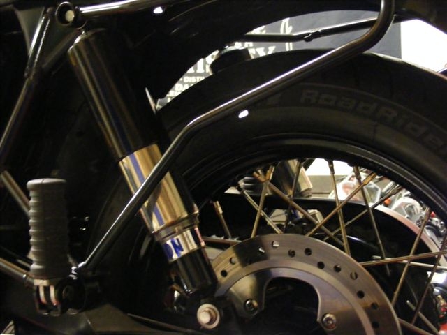 Hagon und schwarze hinterrad felge