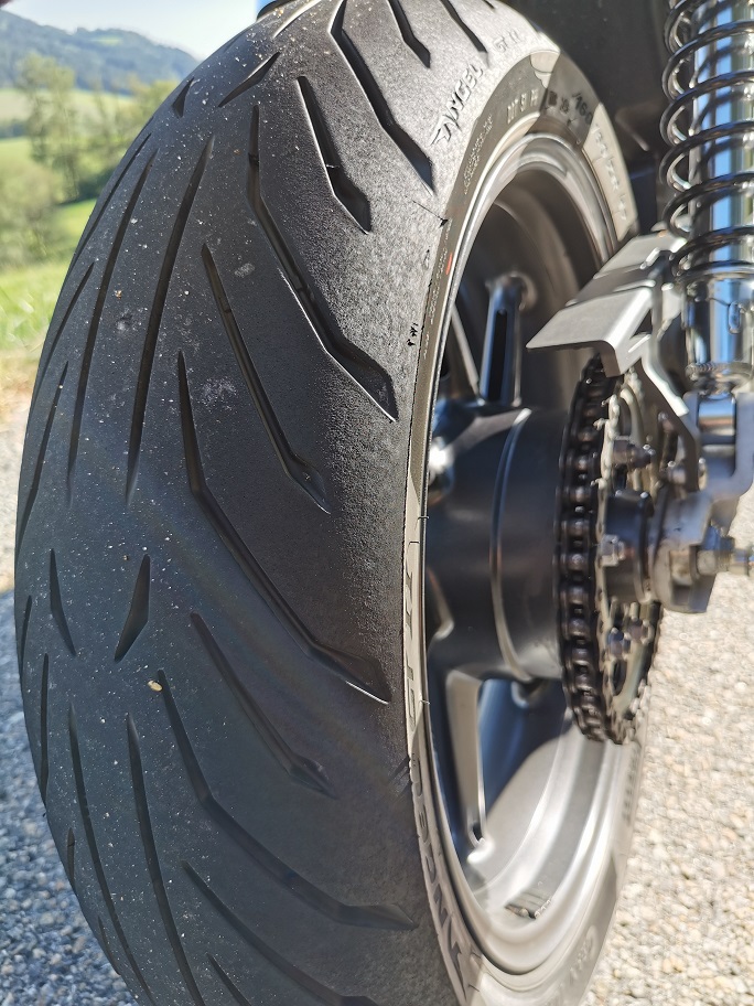 Pirelli AGT2