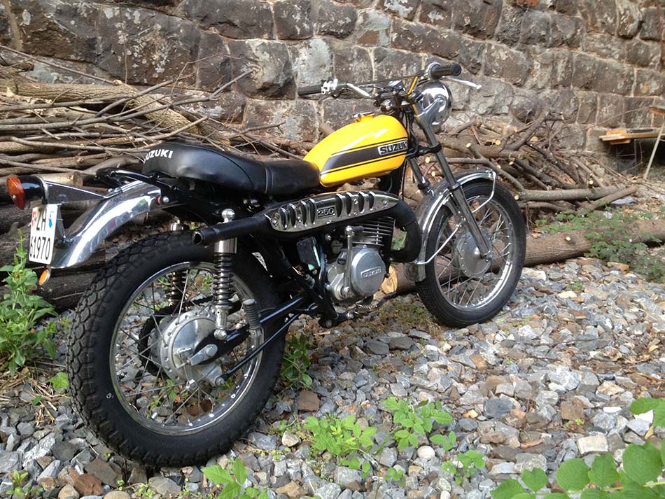 motek Suzuki