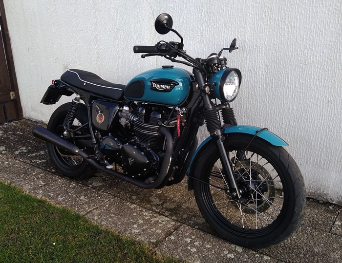 Lampe tiefer schwarz