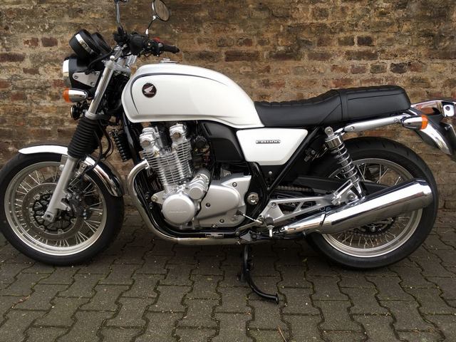 CB 1100 retro