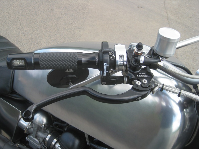 Bremsflüssigkeitsbehälter klein